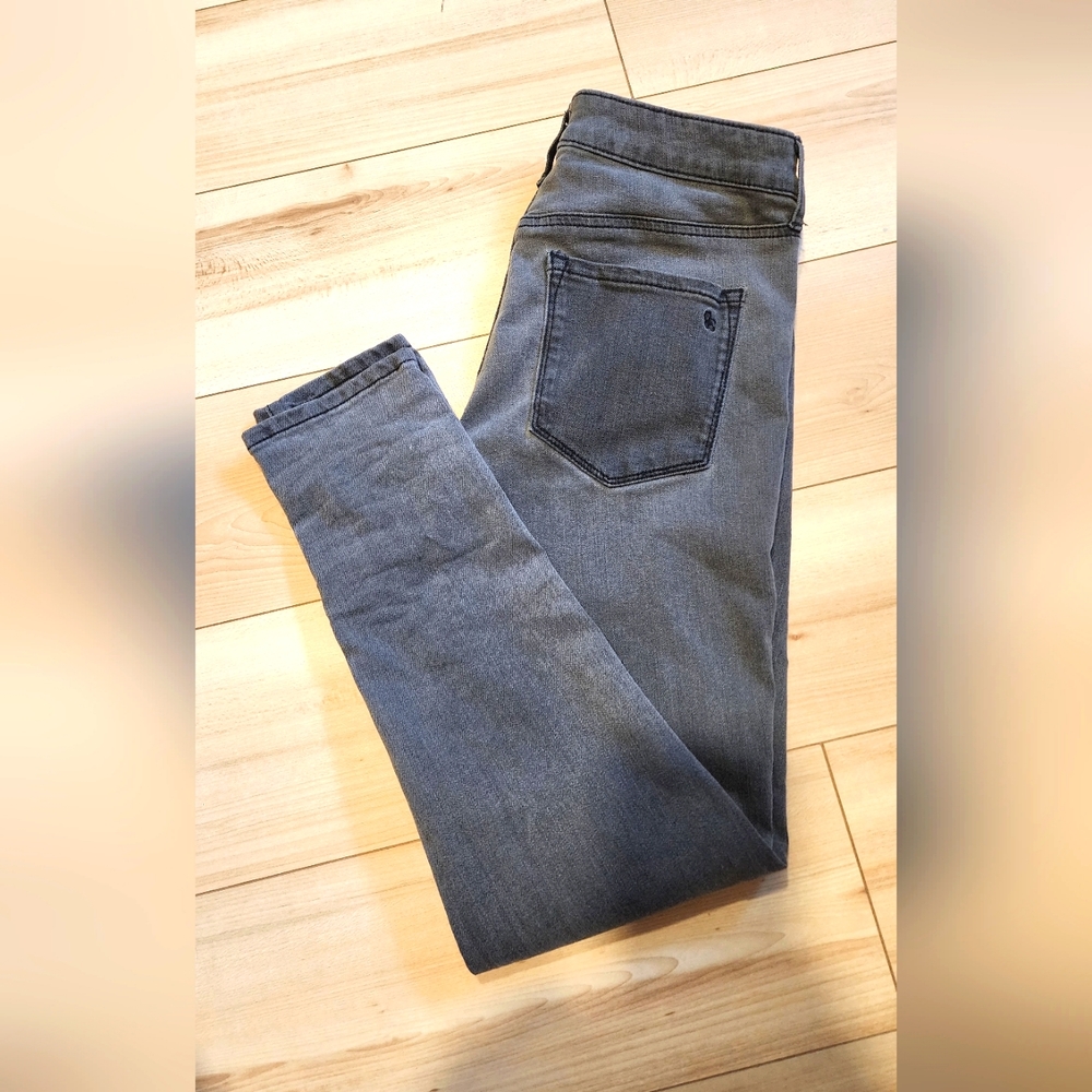 Jessica Simpson High Rise Ankle Jean